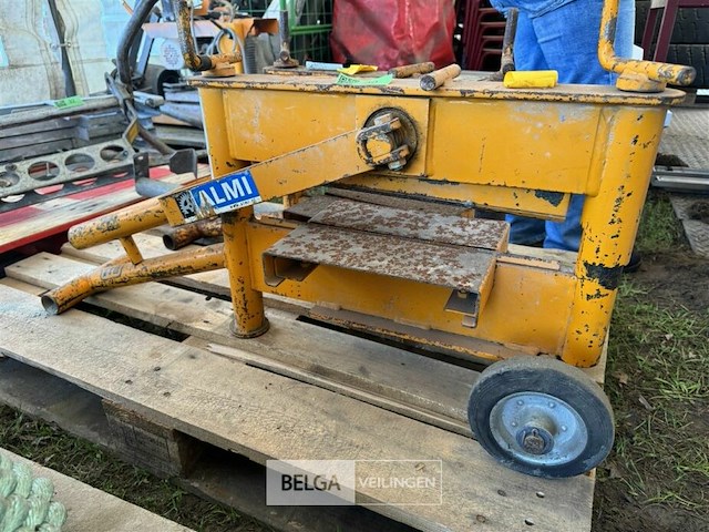 Steenknipper - afbeelding 2 van  7