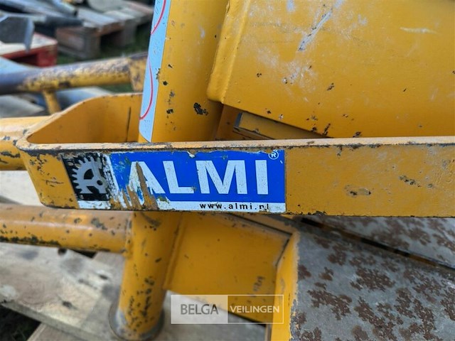 Steenknipper - afbeelding 3 van  7