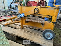 Steenknipper - afbeelding 6 van  7