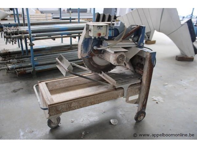 Steennzaag lissmac, dts 700, 5.5 kw, 400v, 700 mm zaagblad, 230 kg, bouwjaar 2013, werking niet gekend - afbeelding 1 van  3