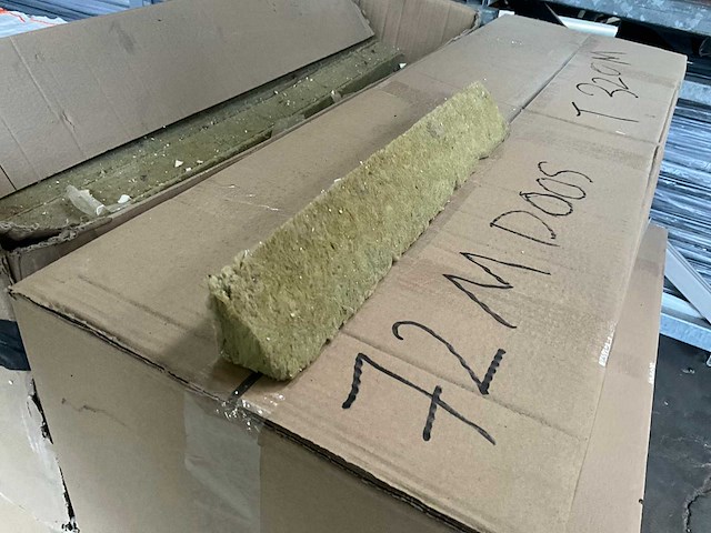 Steenwolhoeken 100 cm (320x) - afbeelding 1 van  5