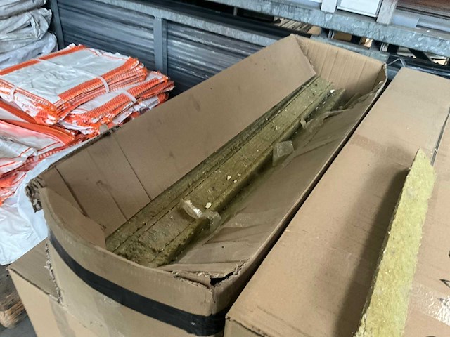 Steenwolhoeken 100 cm (320x) - afbeelding 3 van  5