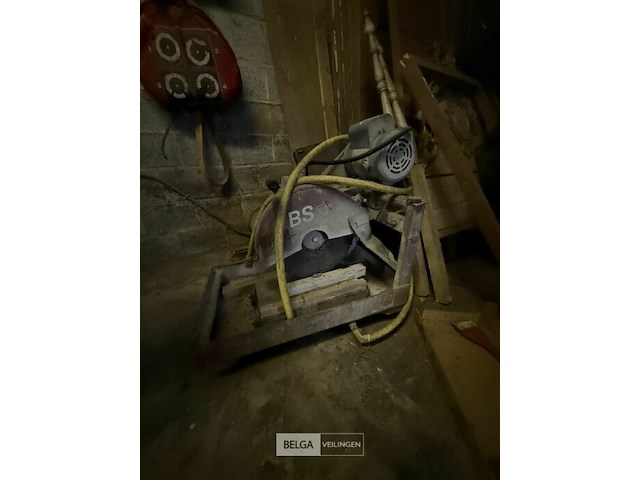 Steenzaag bs baldor industrie (werking onbekend) - afbeelding 1 van  4