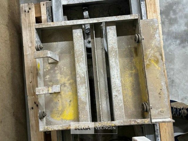 Steenzaag - afbeelding 2 van  13