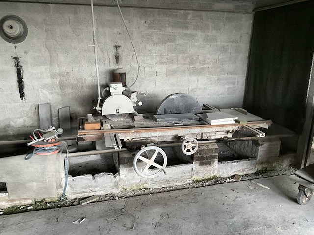 Steenzaagmachine (2x) - afbeelding 1 van  16
