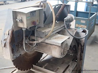 Steenzaagmachine, met zaagblad, werking niet gekend - afbeelding 2 van  2
