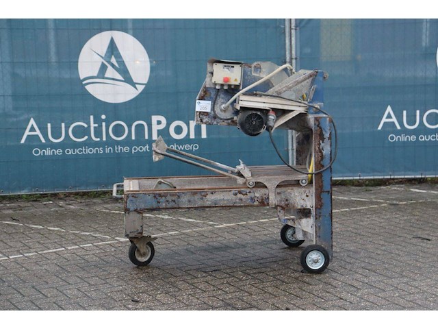 Steenzaagmachine - afbeelding 1 van  1