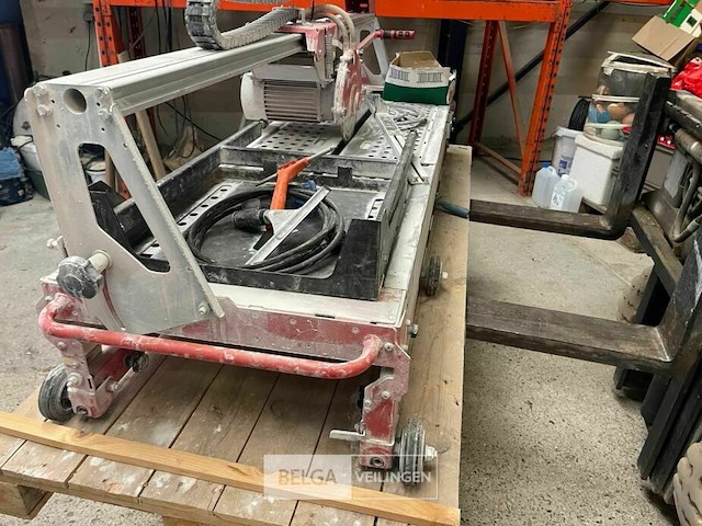 Steenzaagmachine - afbeelding 11 van  17