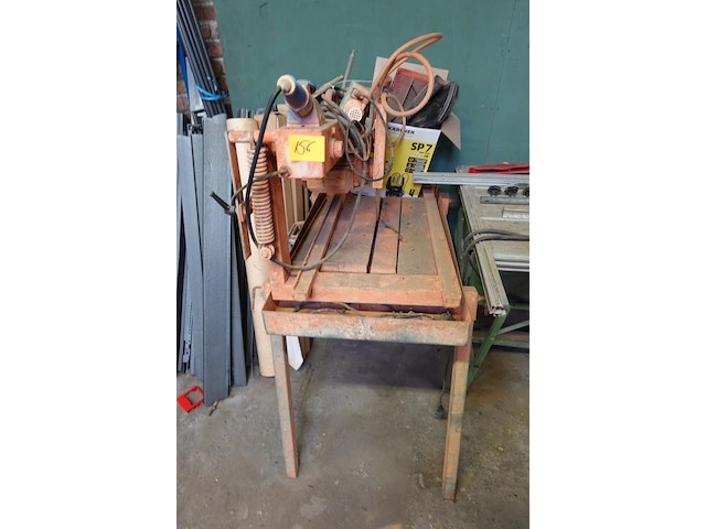 Steenzaagmachine - afbeelding 1 van  4