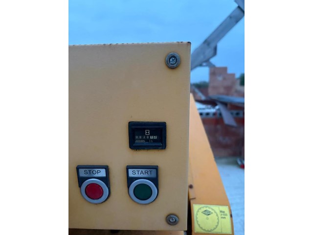 Steenzaagmachine - afbeelding 2 van  3