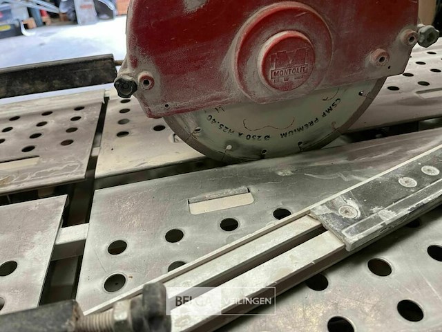 Steenzaagmaschine - afbeelding 14 van  17