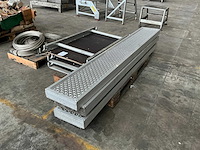Steiger platforms (6x) - afbeelding 1 van  3