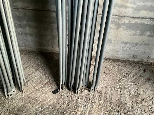 Steiger staanders (15x) met 14 diagonalen - afbeelding 4 van  14