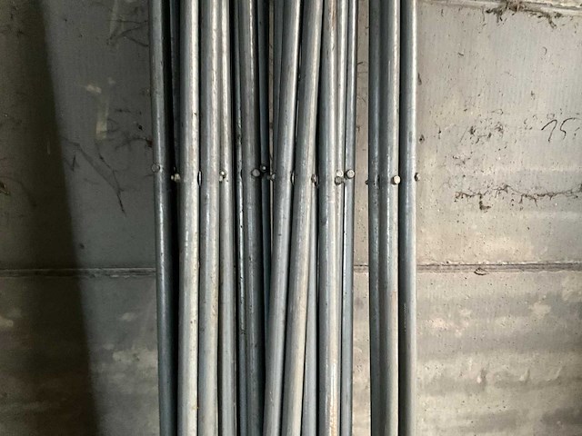 Steiger staanders (15x) met 14 diagonalen - afbeelding 6 van  14