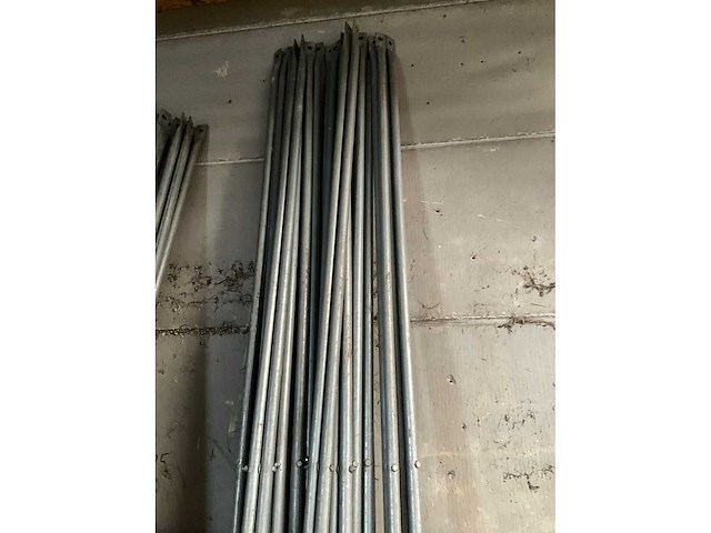 Steiger staanders (15x) met 14 diagonalen - afbeelding 5 van  14