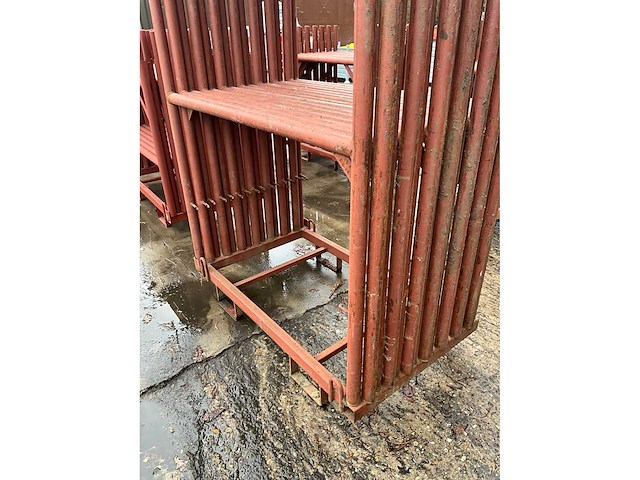 Steiger staanders (15x) met 14 diagonalen - afbeelding 12 van  14