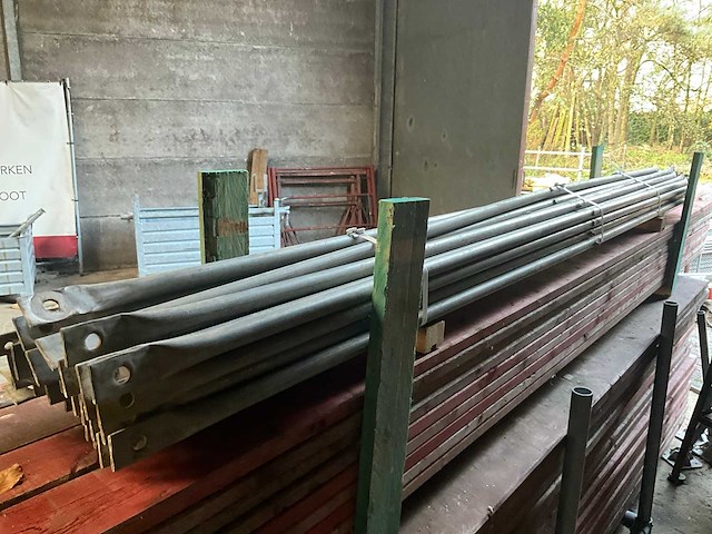 Steiger staanders (15x) met diagonalen - afbeelding 5 van  15