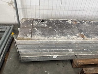 Steigerplatform met ingesloten trap (7x) - afbeelding 3 van  7