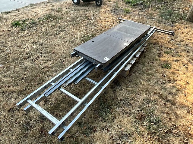Steigerplatform / werkbordes 200x150 cm, metalen frame - afbeelding 3 van  3