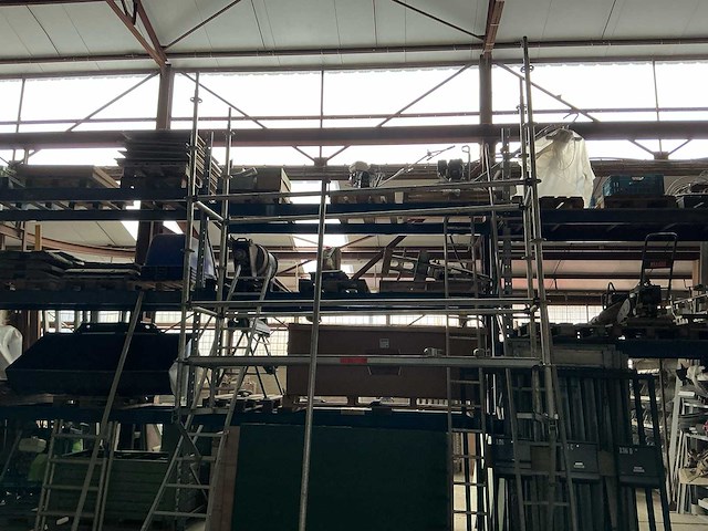 Steigers voor dakwerken steiger - afbeelding 2 van  7