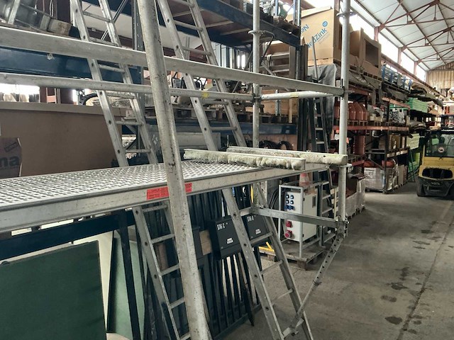 Steigers voor dakwerken steiger - afbeelding 5 van  7