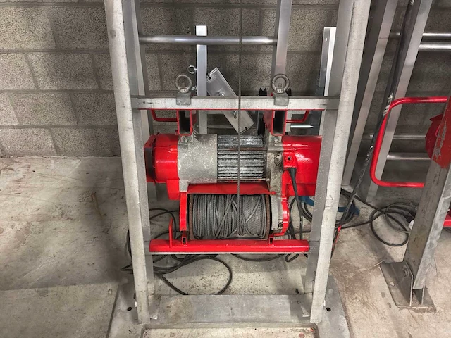 Steinweg ladderlift incl. bak + knik + rek - afbeelding 3 van  8