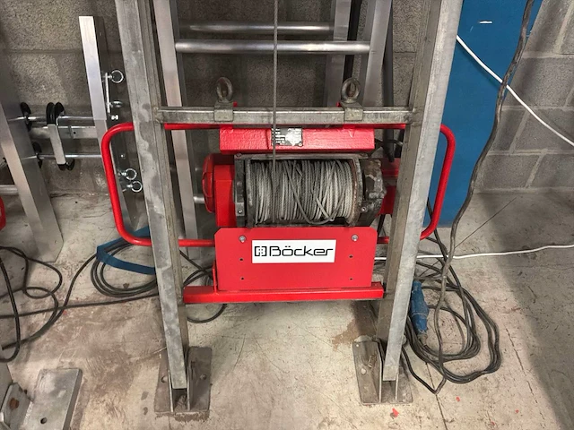 Steinweg ladderlift incl. bak + knik - afbeelding 2 van  5