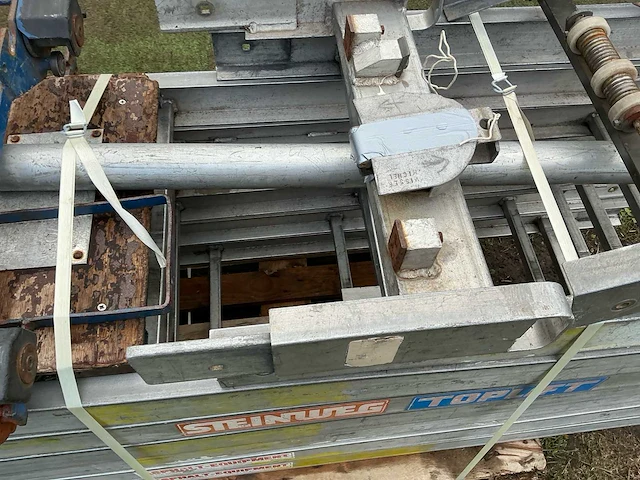 Steinweg toplift elektrische dakpannenlift / bouwlift met lier, staalkabel en toebehoren - afbeelding 7 van  7