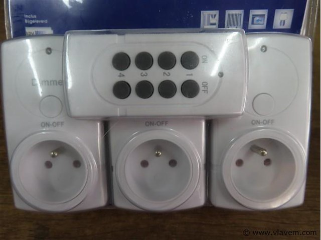 Stekkers afstandbediening - afbeelding 2 van  3