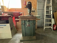 Stekmachine met beitel verticale smormachine