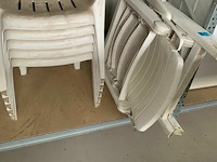 Stel pvc tuinstoelen - afbeelding 1 van  1