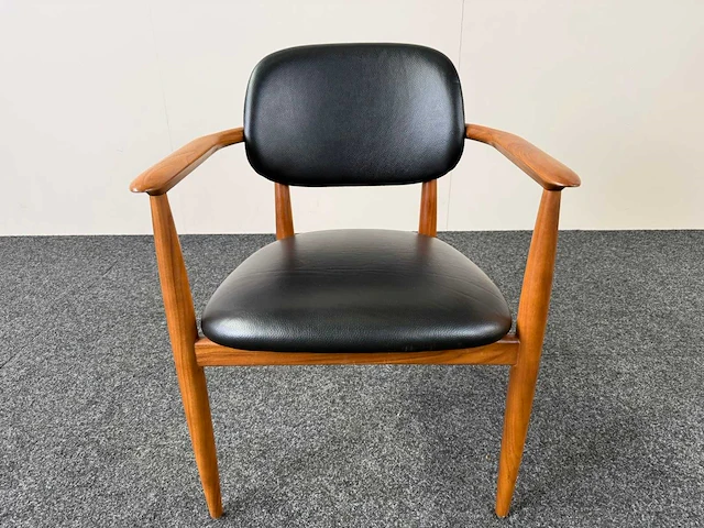 Stellar works - design - vergaderstoel - afbeelding 1 van  4