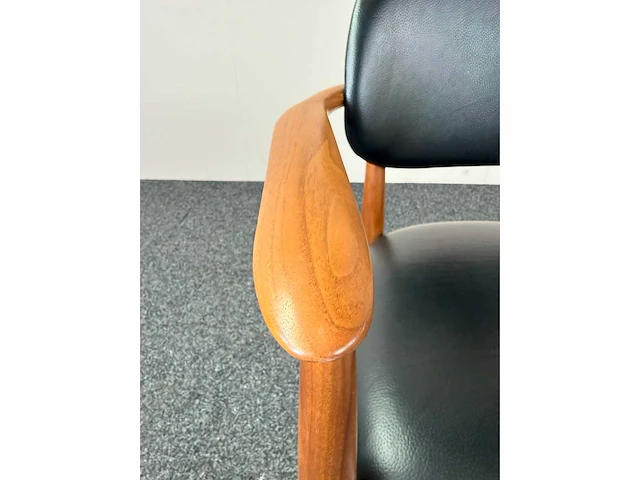 Stellar works - design - vergaderstoelen - afbeelding 4 van  10