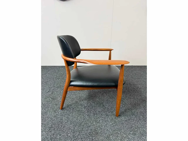 Stellar works - design - vergaderstoelen - afbeelding 9 van  10
