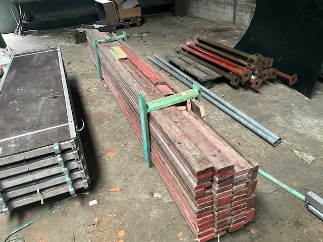 Stellingleuning (24x) met partij leuningplanken - afbeelding 3 van  5