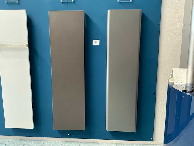Stelrad radiator (2x) - afbeelding 1 van  4