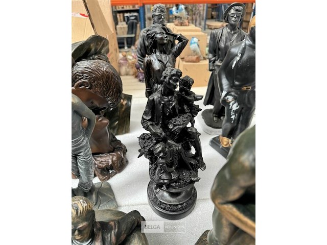 Stenen beeldjes - afbeelding 6 van  8