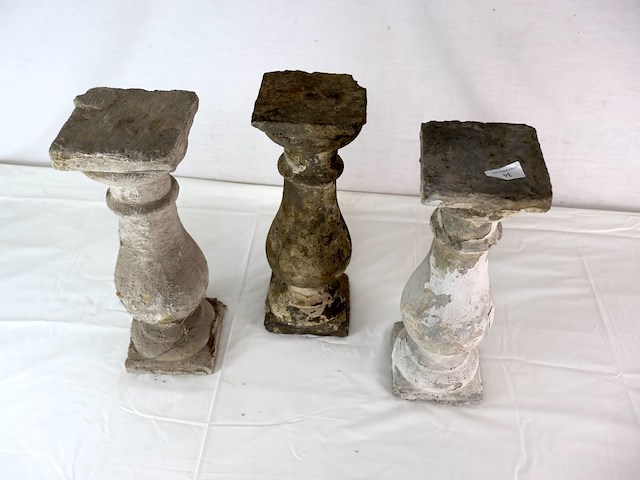 Stenen sokkel (x3) - afbeelding 2 van  3