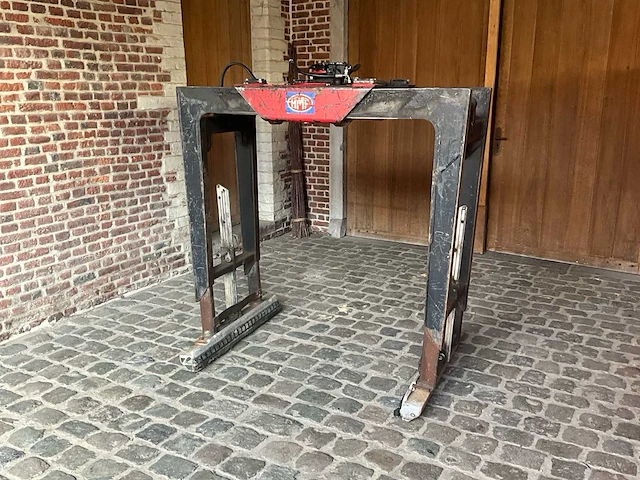 Stenenklem voor vrachtwagen - afbeelding 1 van  20