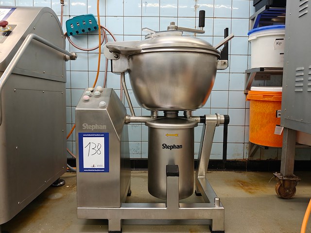 Stephan - afbeelding 2 van  9