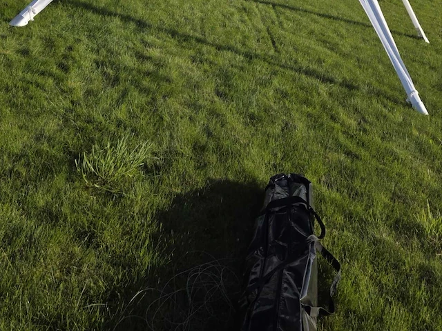 Ster tent 8 meter ongebruikt partytent - afbeelding 2 van  2