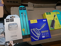 Stereo oordopjes, laadkabels en dergelijken hoco - afbeelding 3 van  5