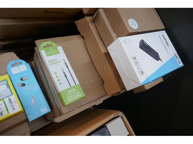 Stereo oordopjes, laadkabels en dergelijken hoco - afbeelding 5 van  5