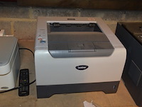 Stereo sanyo , hifi sanyo met tuner en casettespeler, printer epson dx3800, printer brother hl-5240, printer brother hl-l5100dn - afbeelding 7 van  8