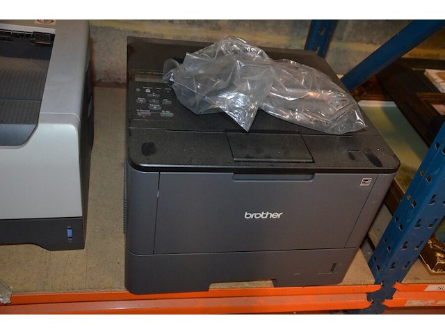 Stereo sanyo , hifi sanyo met tuner en casettespeler, printer epson dx3800, printer brother hl-5240, printer brother hl-l5100dn - afbeelding 8 van  8