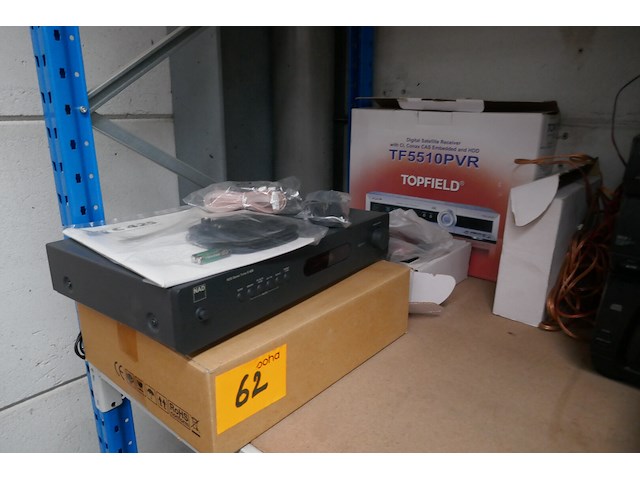 Stereo tuner + 3 satelliet ontvangers ( nooit gebruikt ) - afbeelding 1 van  5