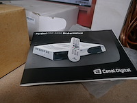 Stereo tuner + 3 satelliet ontvangers ( nooit gebruikt ) - afbeelding 3 van  5