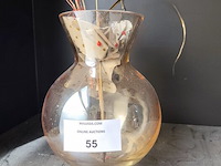 Stereoketen realistic, diverse boeken, rieten mand, reiskoffer, glazen vaas, schilderij - afbeelding 3 van  9