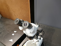 Stereomicroscoop + digitale multimeter - afbeelding 4 van  4