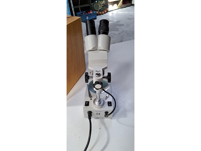 Stereomicroscoop - afbeelding 2 van  2